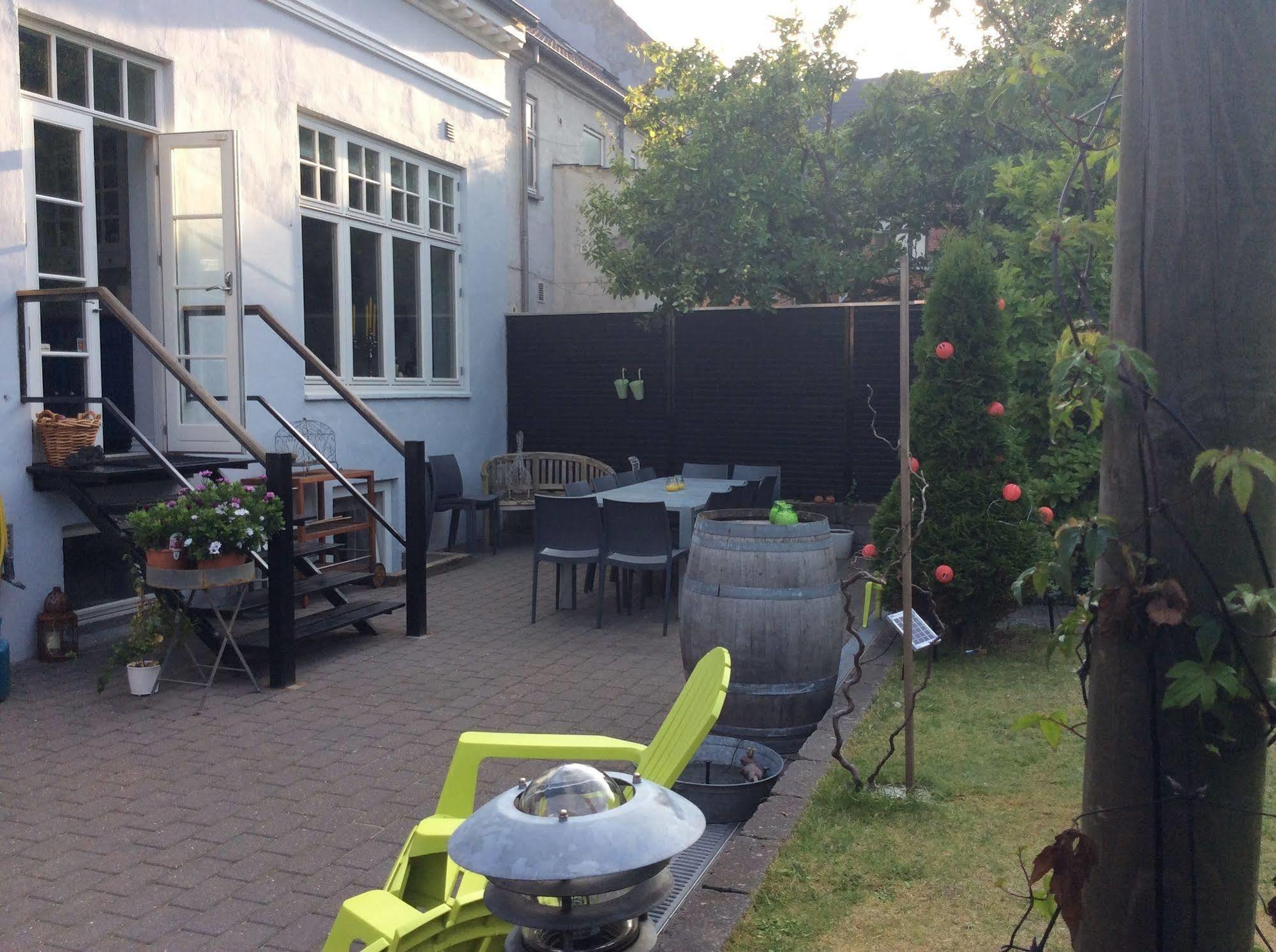 Sweethome Guesthouse Esbjerg Exterior foto